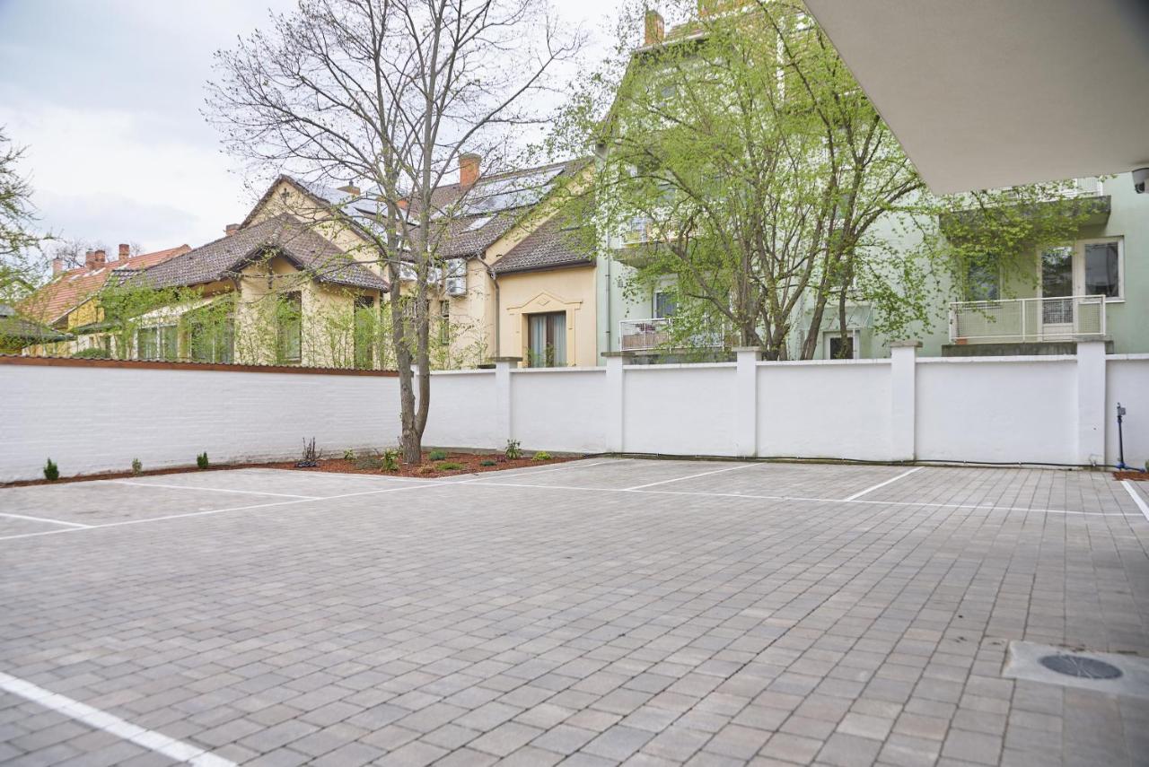 SUNLIGHT SILVER PLUS -Szeged - Exclusive Exterior foto